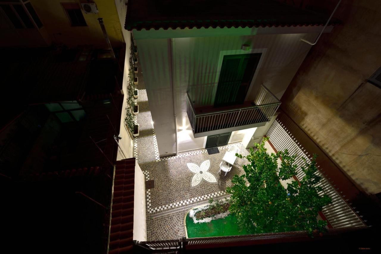 B&B Peonies Castellammare di Stabia Exterior photo